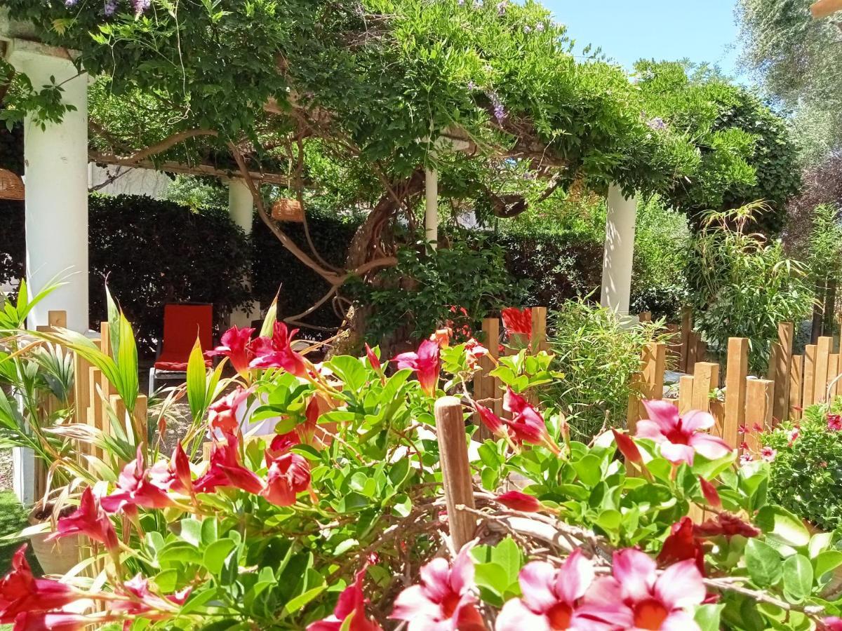 Chez Louis Hotel Les Issambres Bagian luar foto
