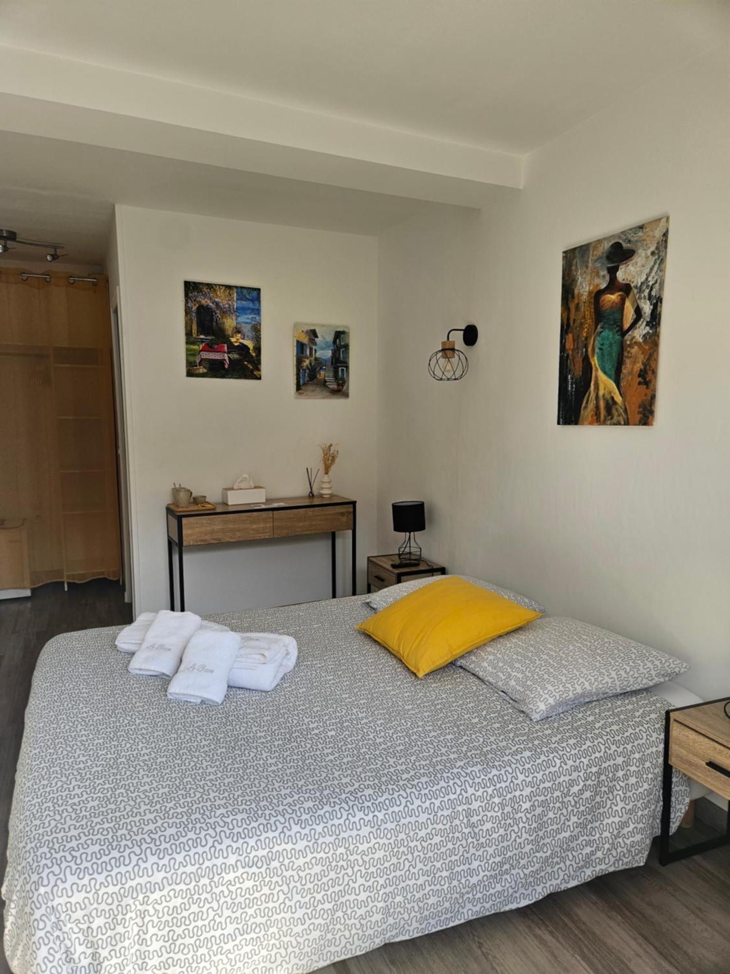 Chez Louis Hotel Les Issambres Bagian luar foto