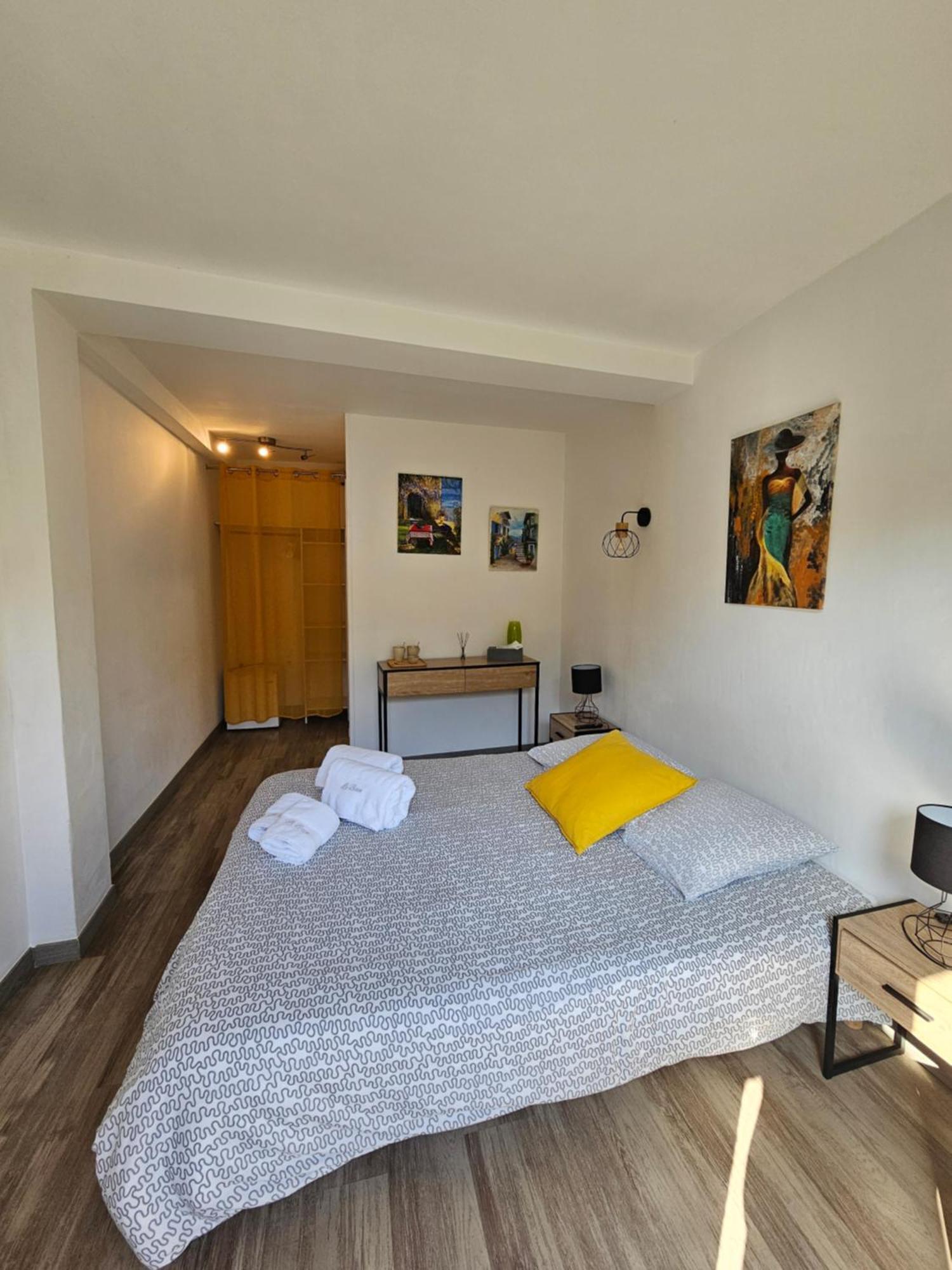 Chez Louis Hotel Les Issambres Bagian luar foto